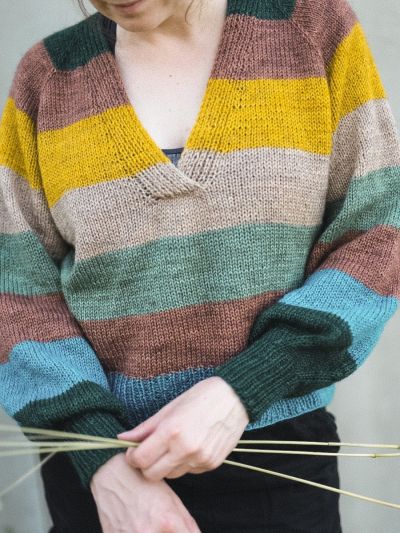 Weekend Pullover Knitting Pattern – Short Sweater with Two Sleeve Options