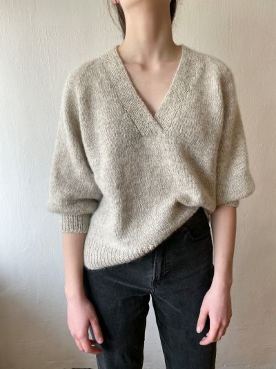 Mohair Weekend Sweater Knitting Pattern – Hip-Length, Balloon Sleeves & V-Neck