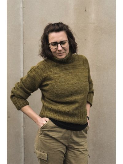 Turtleneck Sweater Knitting Pattern – Midi Length, Foldable Neck & Timeless Design