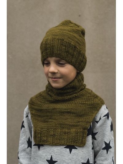 Green Hat & Infinity Scarf Knitting Pattern – Beginner-Friendly, Four Sizes