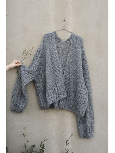 Knitting pattern for Flower cardigan