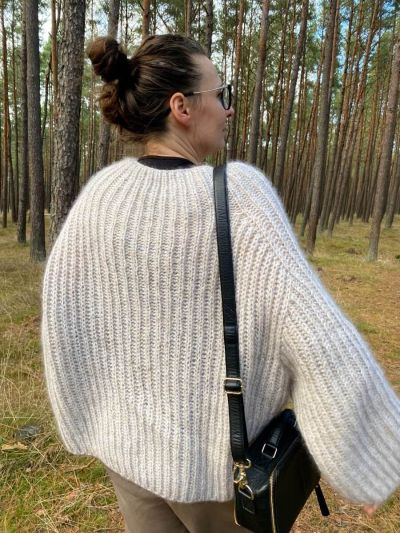 Knitting pattern for Ruke Latte sweater